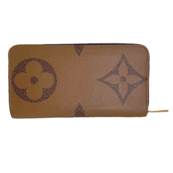LOUIS VUITTON Brown Monogram Wallet - Picture 2 of 12